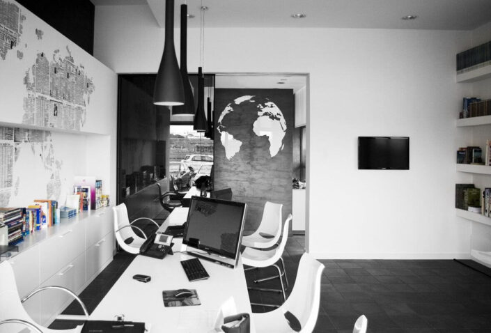 25 Travel Agency Office Interior Designs You Must See