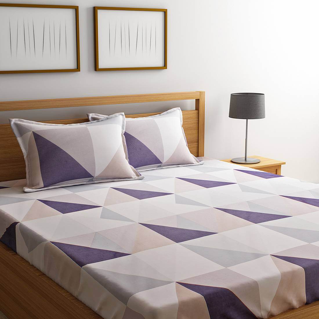 Sheet in a light color with simple patterns