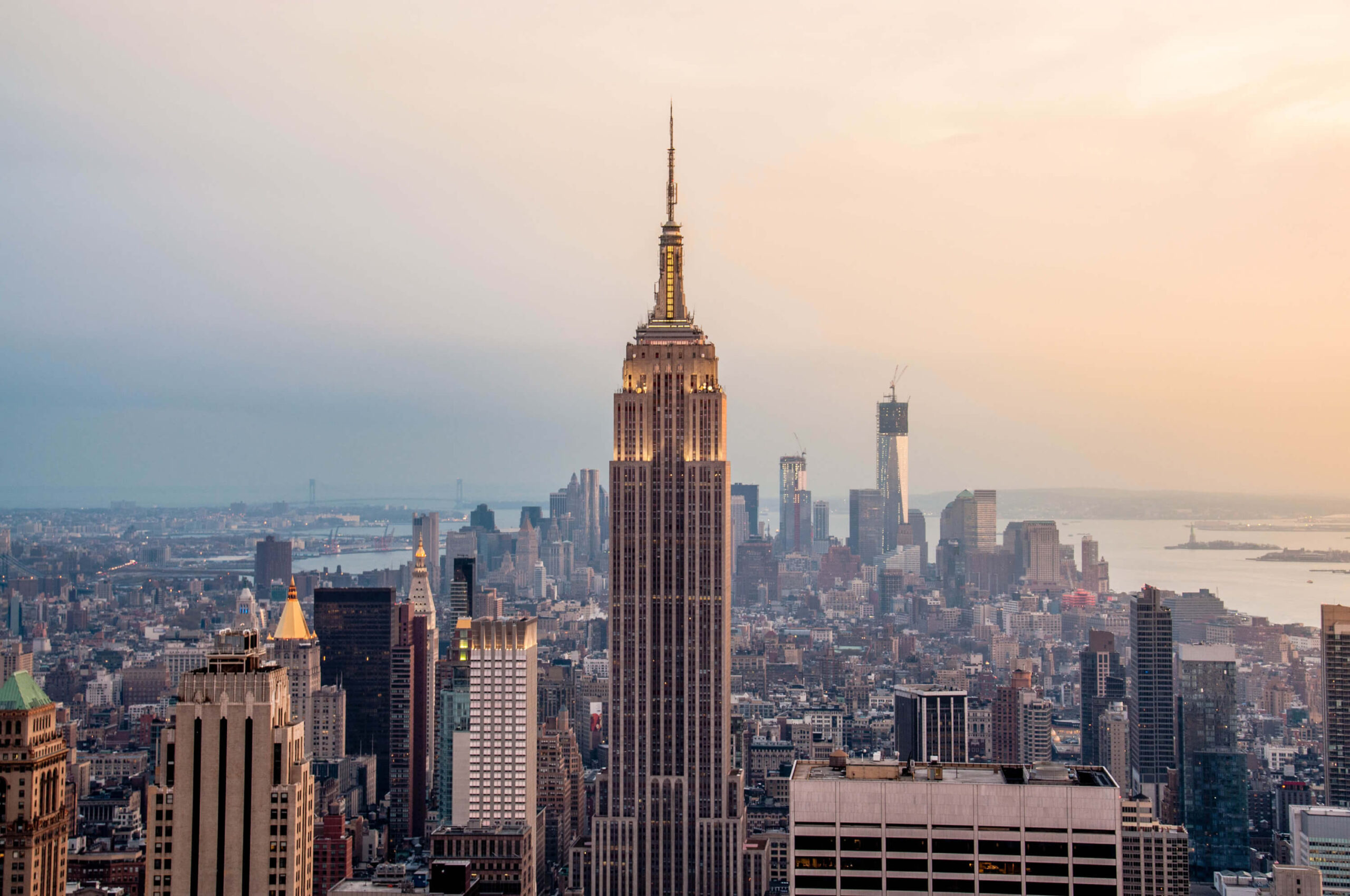 New york's empire state building