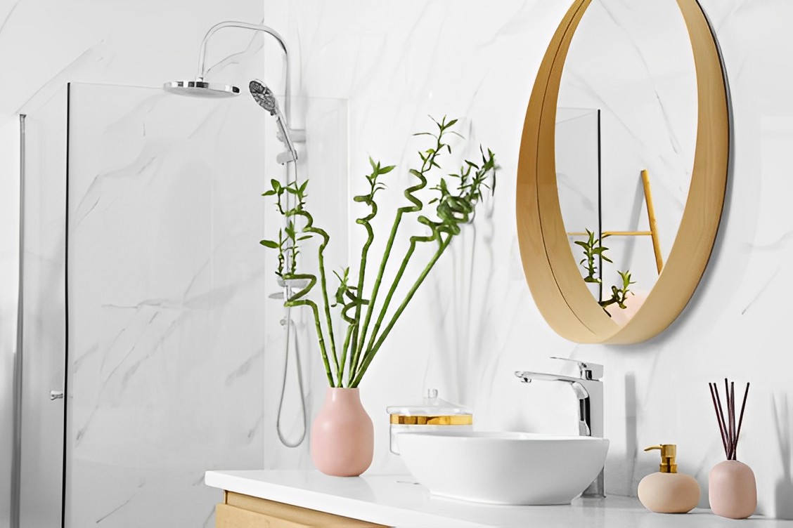 Lucky bamboo for bathroom