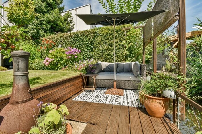 simple Patio Ideas on a Budget with vegetation inside