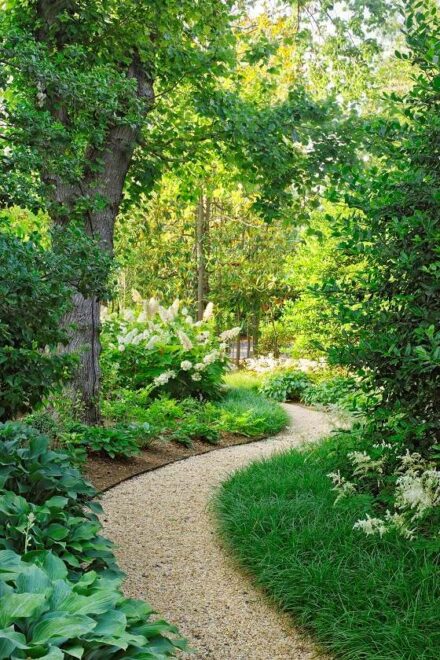 Pea Gravel Walkway