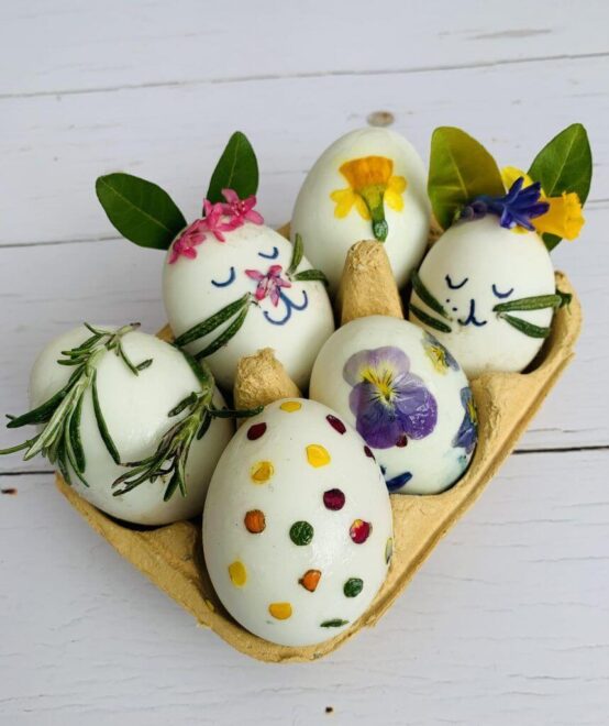 Nature Inspired easter egg decorating
