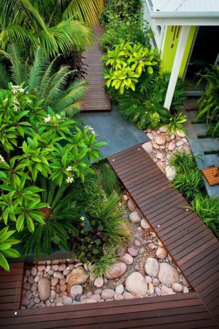 Feng shui Wooden walkway