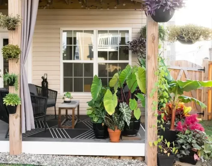 Small Townhouse Patio Decorating Ideas